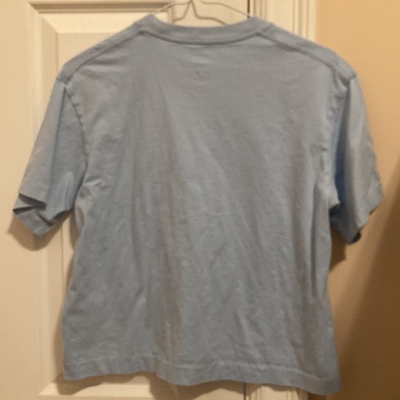 pastel blue tshirt. - Picture 2 of 4
